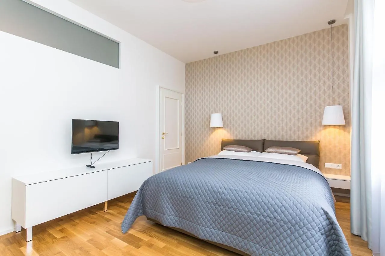 Top Location Old Town Brand New 2Bd Apartment Praha 0*,  Česká republika